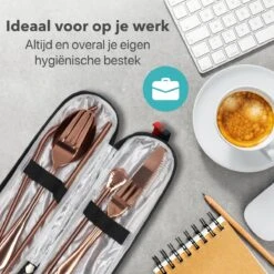 Damster Reisbestek - Verbeterde Versie - Meeneem Bestek Rvs - Reis Bestekset To Go - Incl. Herbruikbare Rietjes - Eenpersoons - Achtdelig - Roodgoud 10 Damster Reisbestek - Verbeterde Versie - Meeneem Bestek Rvs - Reis Bestekset To Go - Incl. Herbruikbare Rietjes - Eenpersoons - Achtdelig - Roodgoud -Servies Serie Winkel 1200x1200 1101