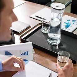 BRITA - Fill&Serve Waterfilterkaraf - 1,3L - Wit Grafiet - Inclusief 1 MicroDisc Waterfilter 25 BRITA - Fill&Serve Waterfilterkaraf - 1,3L - Wit Grafiet - Inclusief 1 MicroDisc Waterfilter -Servies Serie Winkel 1200x1200 36