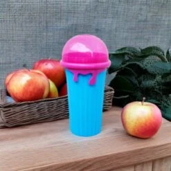 Frozen Magic Slushy Maker - Slush Puppy Maker - IJscrusher - Slush Puppy Beker - Slushy Puppy Maker - Slush Puppy Machine - Slush Maker - Slushy Cup - Tiktok - Blauw -Servies Serie Winkel 1200x1200 360