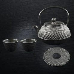 SakuraTea - Theepot Set - 4-delig - Gietijzer - Zwart - 0.8L - 2 Kopjes (100ml) -Servies Serie Winkel 1200x1200 927