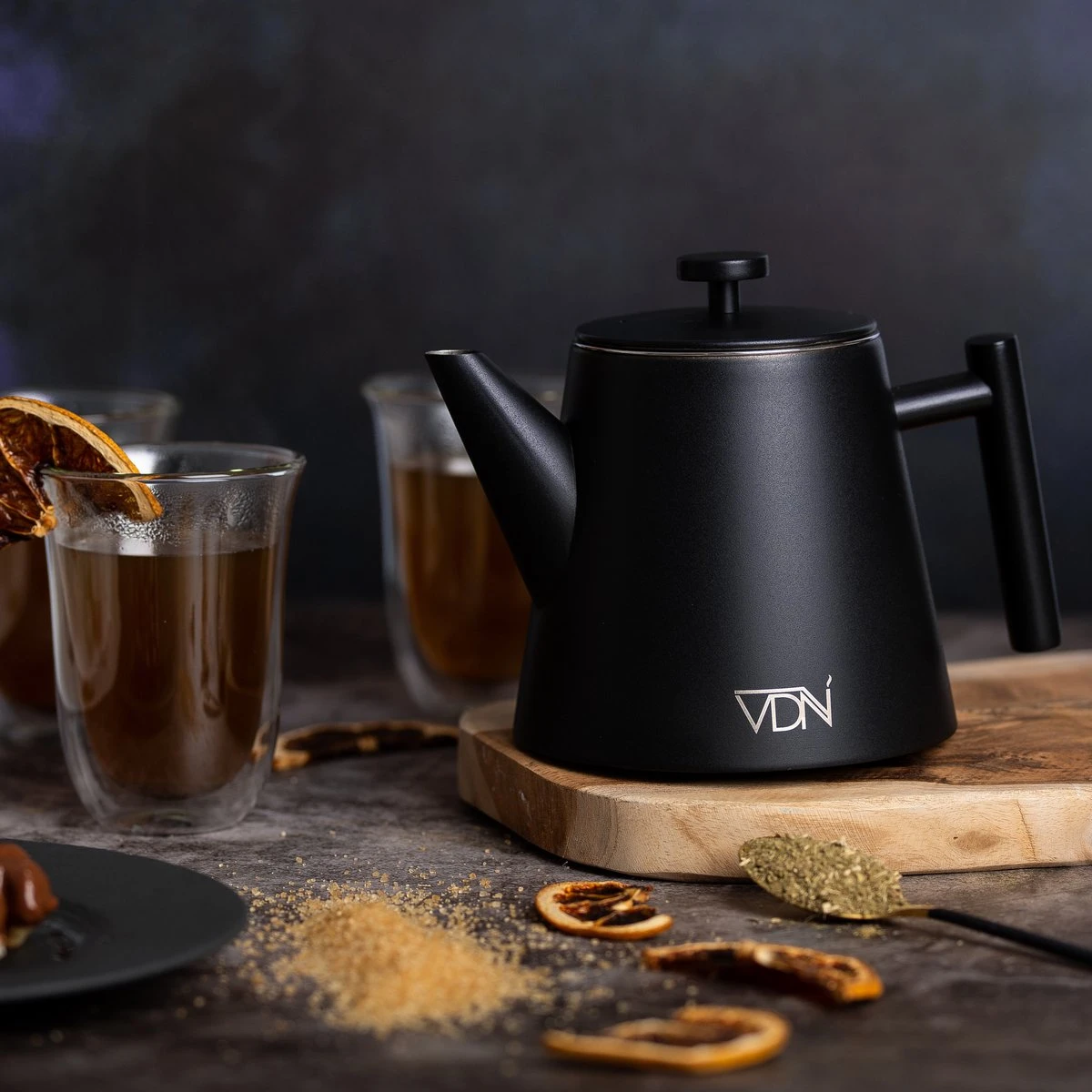 VDN RVS Theepot Dubbelwandig Met Filter - Zwarte Theekan 1 Liter - 902 7 VDN RVS Theepot Dubbelwandig Met Filter - Zwarte Theekan 1 Liter - 902 - Afbeelding 7