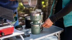 Stanley The Legendary Camp Mug 0,35L - Beker - Hammertone Green -Servies Serie Winkel 1200x675 2