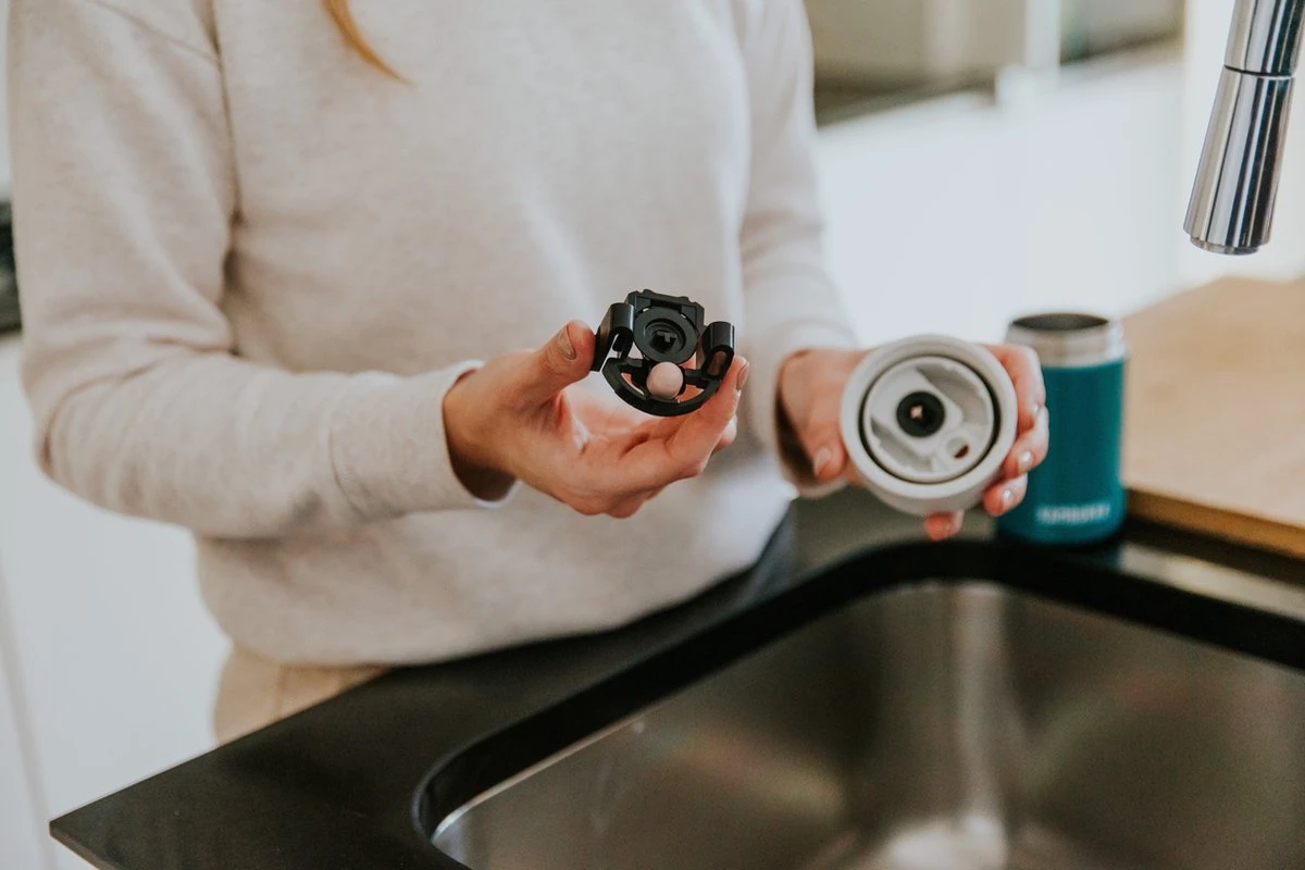 Kambukka Olympus Thermosbeker 300 Ml - Makkelijk Reinigen - Lekvrije Koffiebeker - RVS - Enchanted Forest 5 Kambukka Olympus Thermosbeker 300 Ml - Makkelijk Reinigen - Lekvrije Koffiebeker - RVS - Enchanted Forest - Afbeelding 5