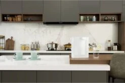 Philips Water Instant Water Filter - 3 L Inhoud, 1 L/min Snelle Doorstroming, Oplaadbaar Via USB-C 19 Philips Water Instant Water Filter - 3 L Inhoud, 1 L/min Snelle Doorstroming, Oplaadbaar Via USB-C -Servies Serie Winkel 1200x802