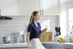 Philips Water Instant Water Filter - 3 L Inhoud, 1 L/min Snelle Doorstroming, Oplaadbaar Via USB-C 16 Philips Water Instant Water Filter - 3 L Inhoud, 1 L/min Snelle Doorstroming, Oplaadbaar Via USB-C -Servies Serie Winkel 1200x806